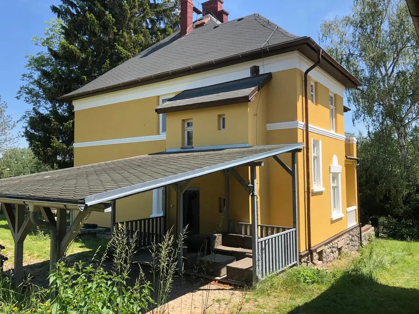 Vila po dokončení fasády, STARŠÍ OBJEKT